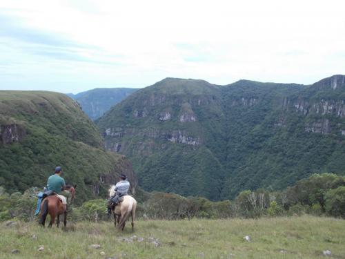 Canyon Cambajuva - Cambar� do Sul - RS. Foto Gerson Patricio